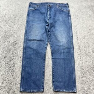 Wrangler Jeans Mens 38X29 Mid Rise Straight Leg Medium Wash Blue Denim